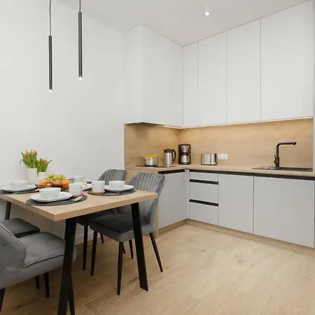 Aqua Blue Bridge & Z Basenem Epapartamenty * Dziwnów