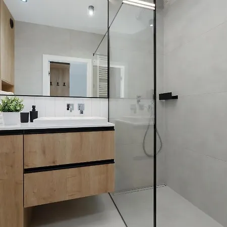 Aqua Blue Bridge & Z Basenem Epapartamenty דירה *