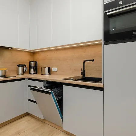 Aqua Blue Bridge & Z Basenem Epapartamenty